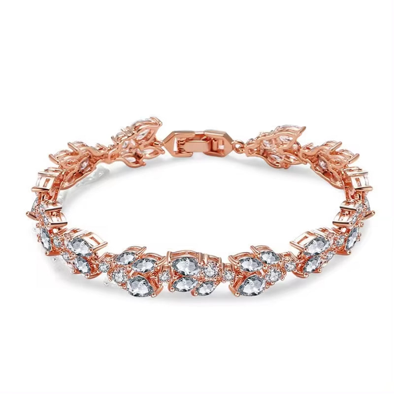 Zircon Charm Buckle Bracelet - Luxury Chain Design for Special Occasions