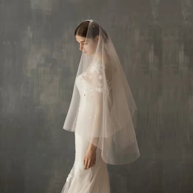 V636 Delicate Fingertip White Marriage Bridal Veil One-Layer Golden Stars Sequins Covering Face Cut Edge Wedding Bride Veil