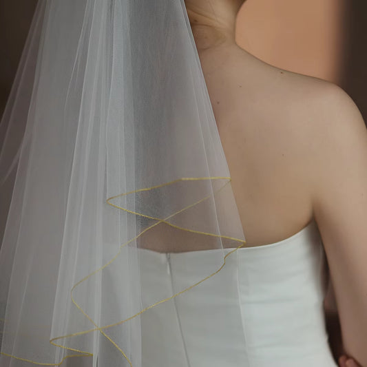  Shiny Wedding Bridal Shoulder Veil Two-Layer Tulle Golden Thread Edge White Short Brides Veil 