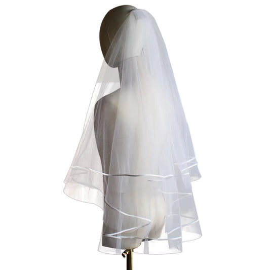 Exquisite Two-Layer White Bridal Veil with Plain Tulle and Ribbon Edge - Wedding Accessory with Hair Comb