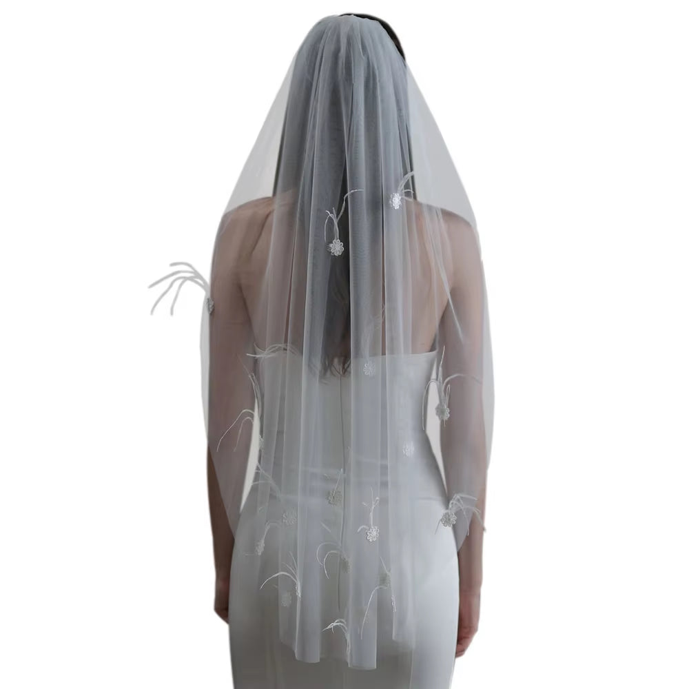 White Fingertip Bridal Veil with Soft Tulle and Feather Lace Appliqué