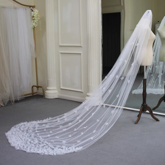 One-Layer Soft Tulle with Cut Edge and Appliqué, Long Train White Wedding Veil with Comb