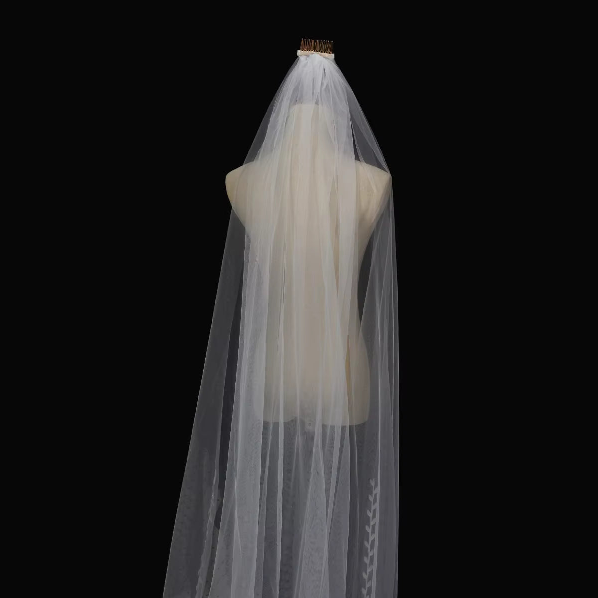 Luxury  Wedding Bridal Long Train Veil One-Layer Plain Tulle Pearl-Leaf Edge 